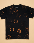 Rust Ring effect  Regular fit T-shirt placed on the sandal background